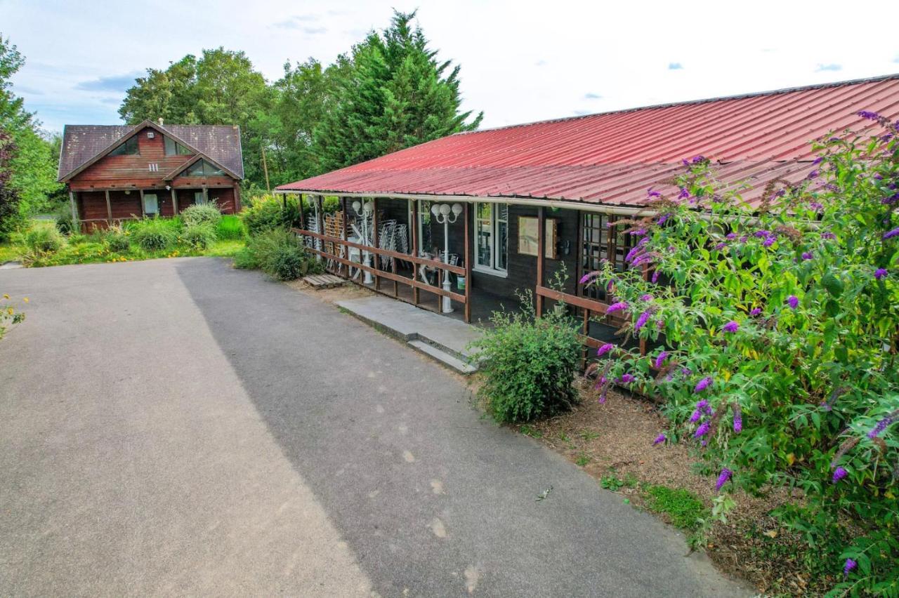 Les Cabanes Parisiennes - Chalets 1H30 From Paris - 62P Sainte-Geneviève-des-Bois Екстериор снимка