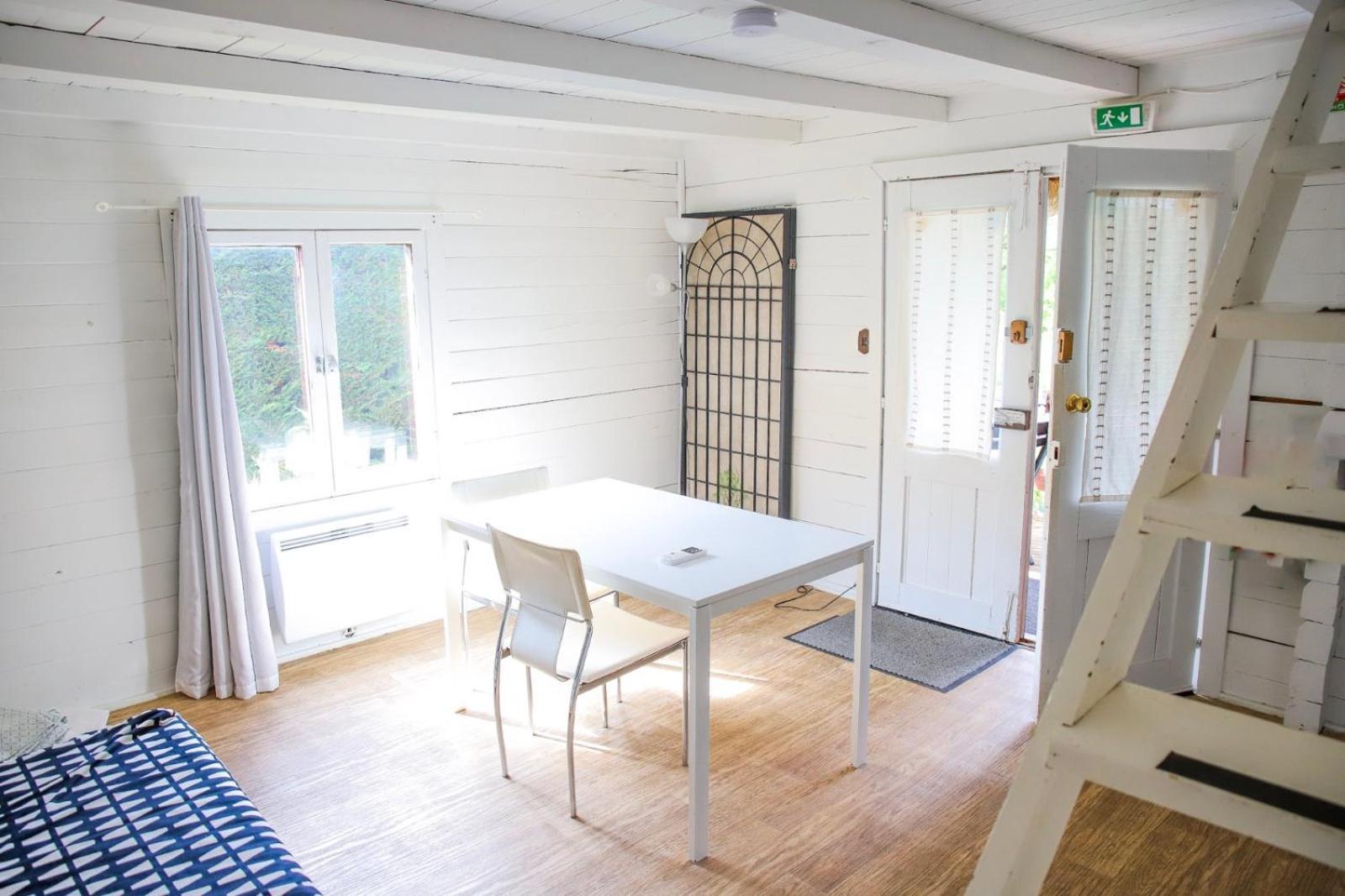 Les Cabanes Parisiennes - Chalets 1H30 From Paris - 62P Sainte-Geneviève-des-Bois Екстериор снимка