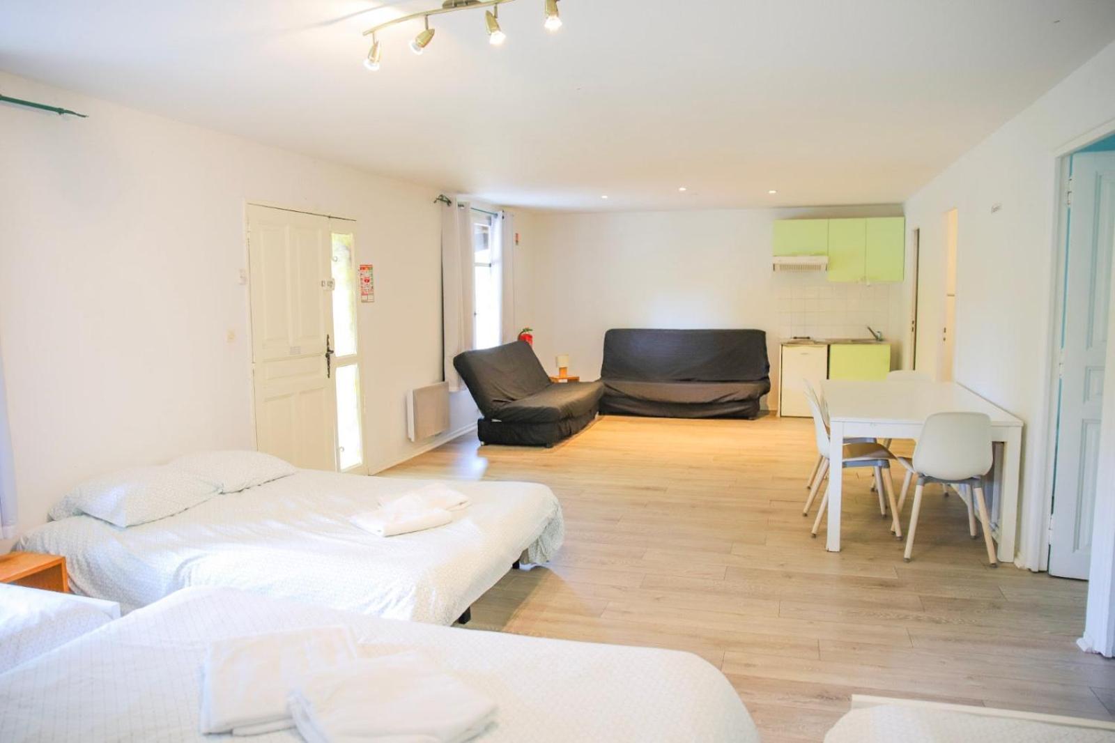 Les Cabanes Parisiennes - Chalets 1H30 From Paris - 62P Sainte-Geneviève-des-Bois Екстериор снимка