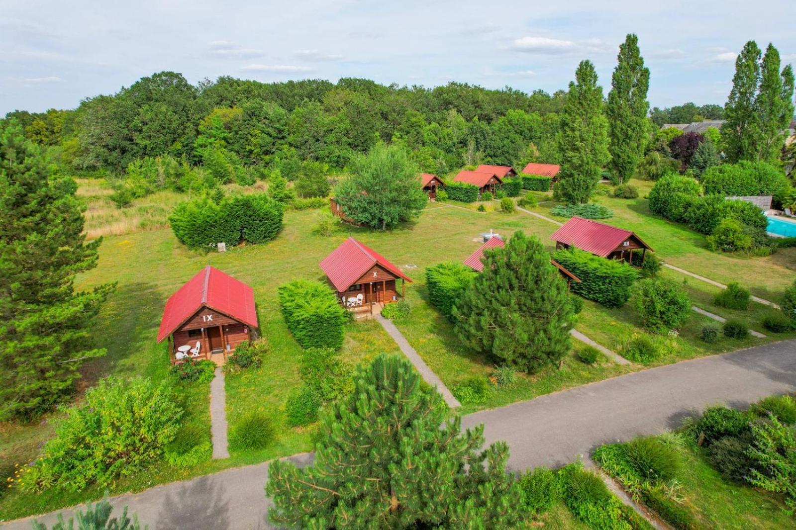 Les Cabanes Parisiennes - Chalets 1H30 From Paris - 62P Sainte-Geneviève-des-Bois Екстериор снимка